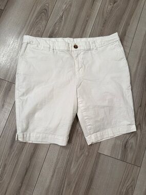 Faded Glory White Women's Bermuda Shorts-size 12
